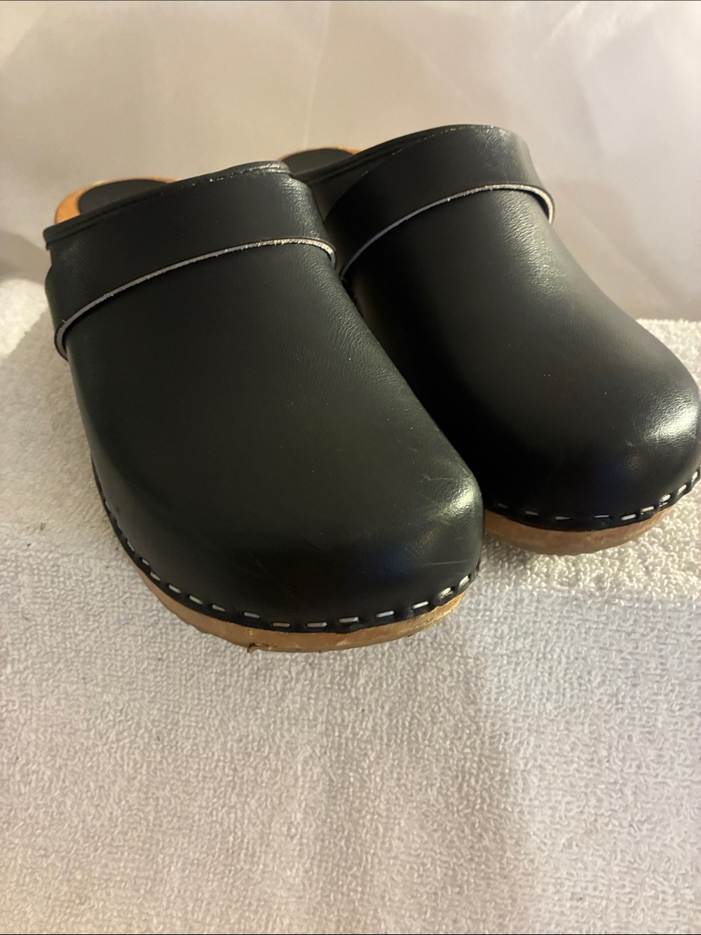 BJORK Maja Wood open back Black Leather Clog Mules Swedish comfort-Like New